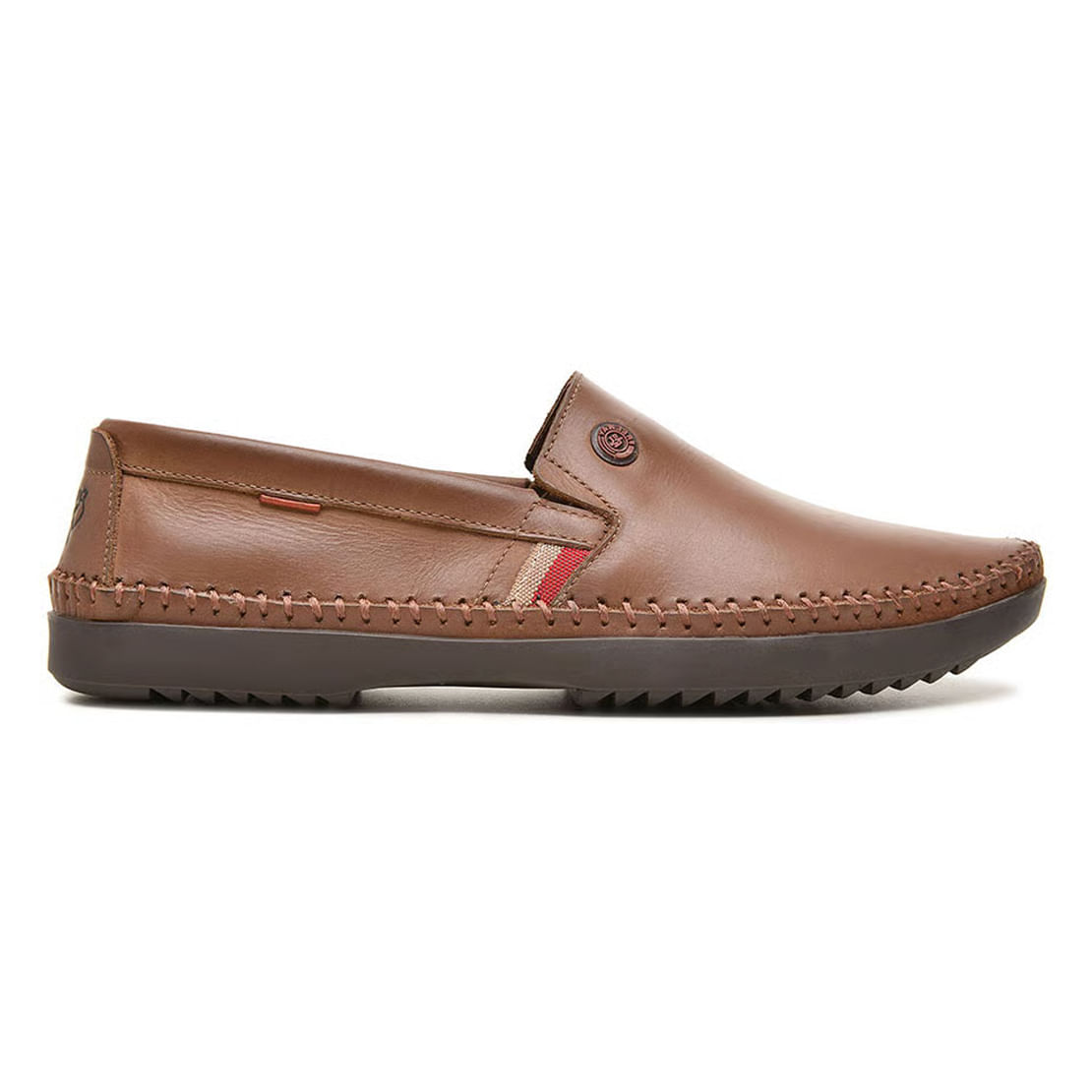 Mocassim masculino Free Way Havana Napoli em couro caramelo com detalhes em vermelho e branco, mostrando o calçado em destaque